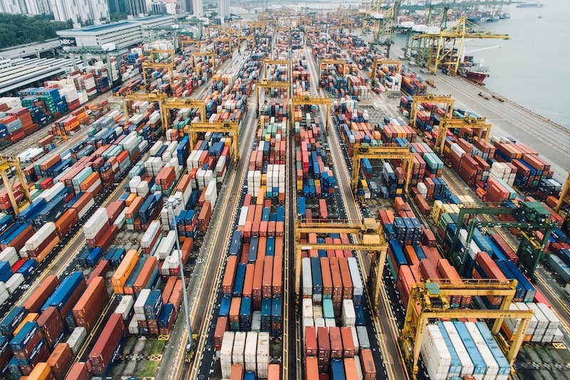What is Freight Forwarding? [2024 Examples and Definition]
