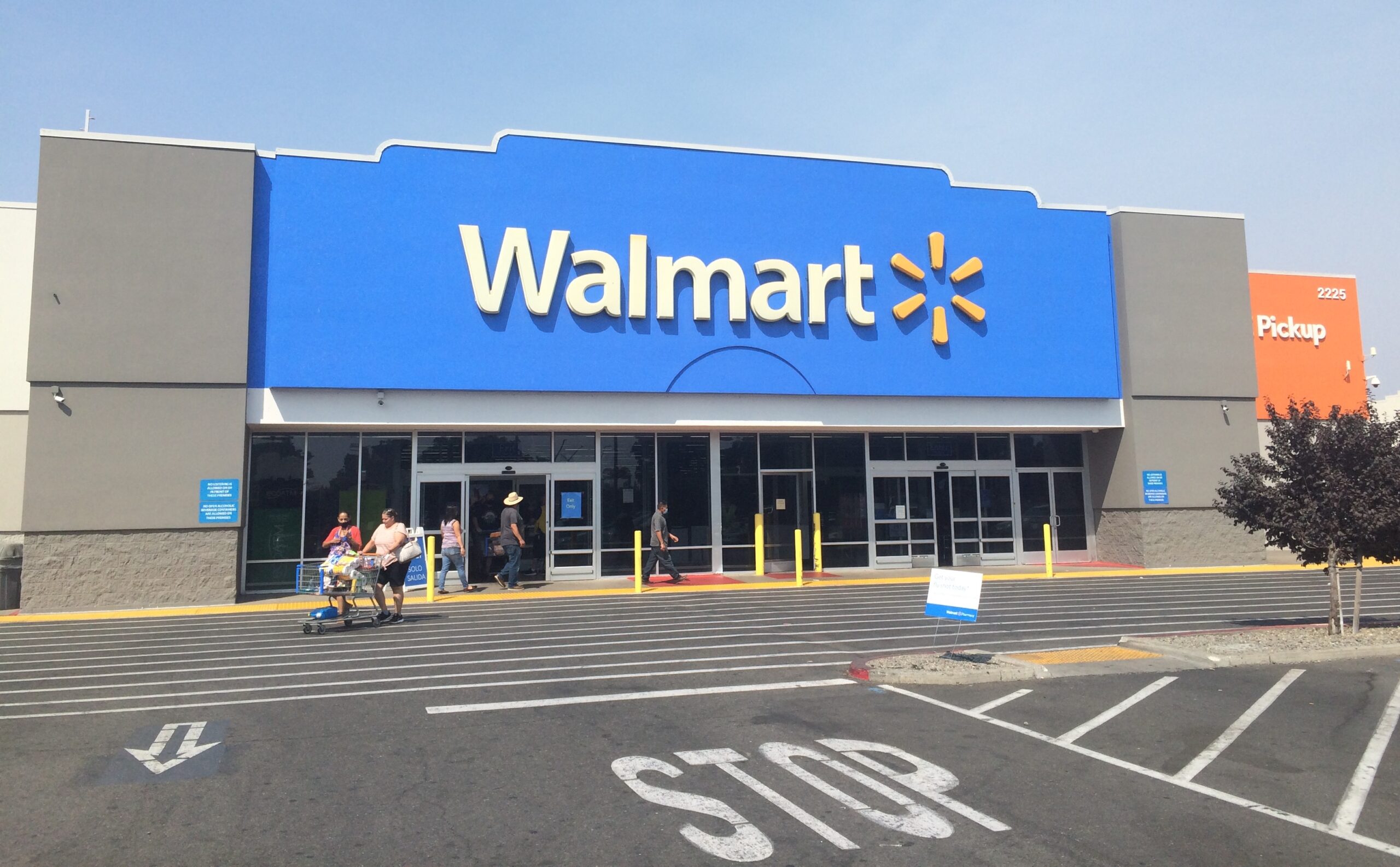 The Walmart Relocation Package Amount, Details, and More